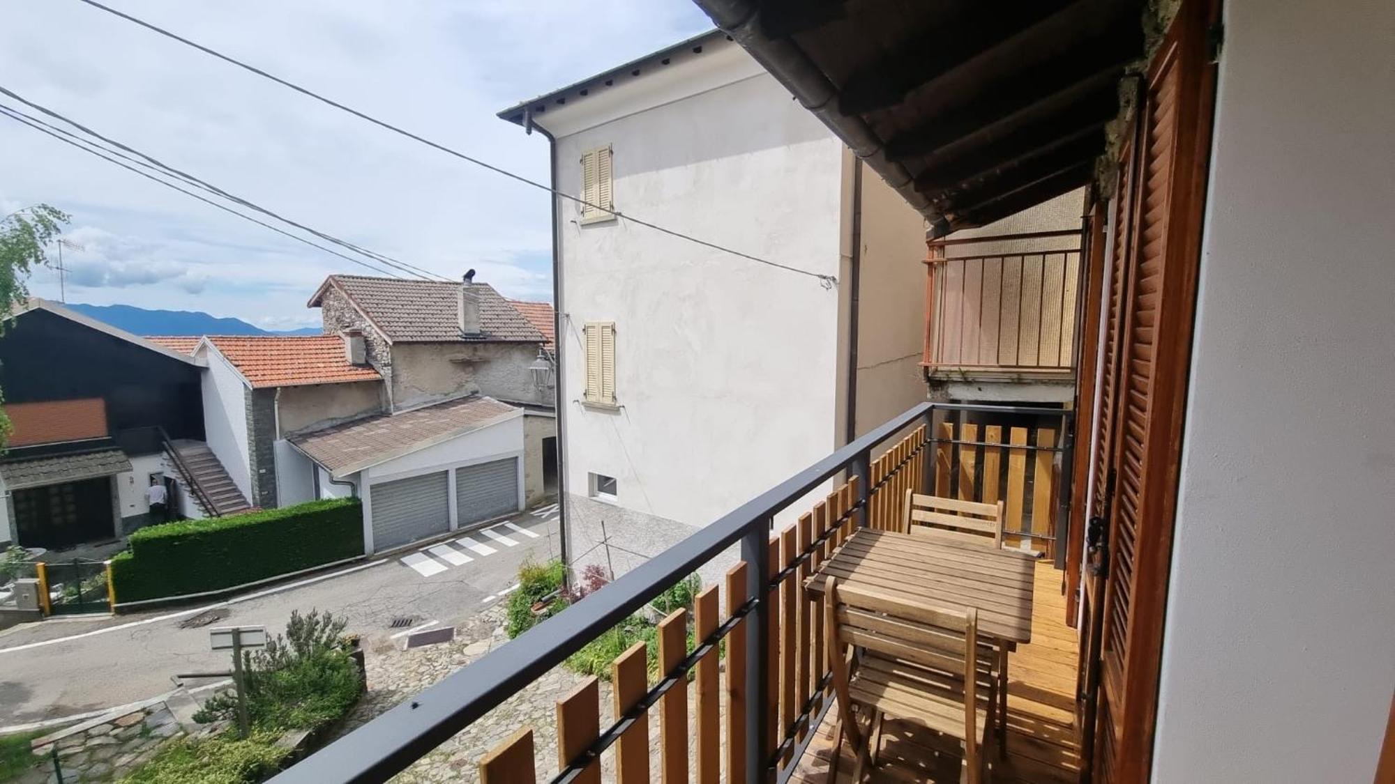 Il Rustico Villa Maccagno ภายนอก รูปภาพ